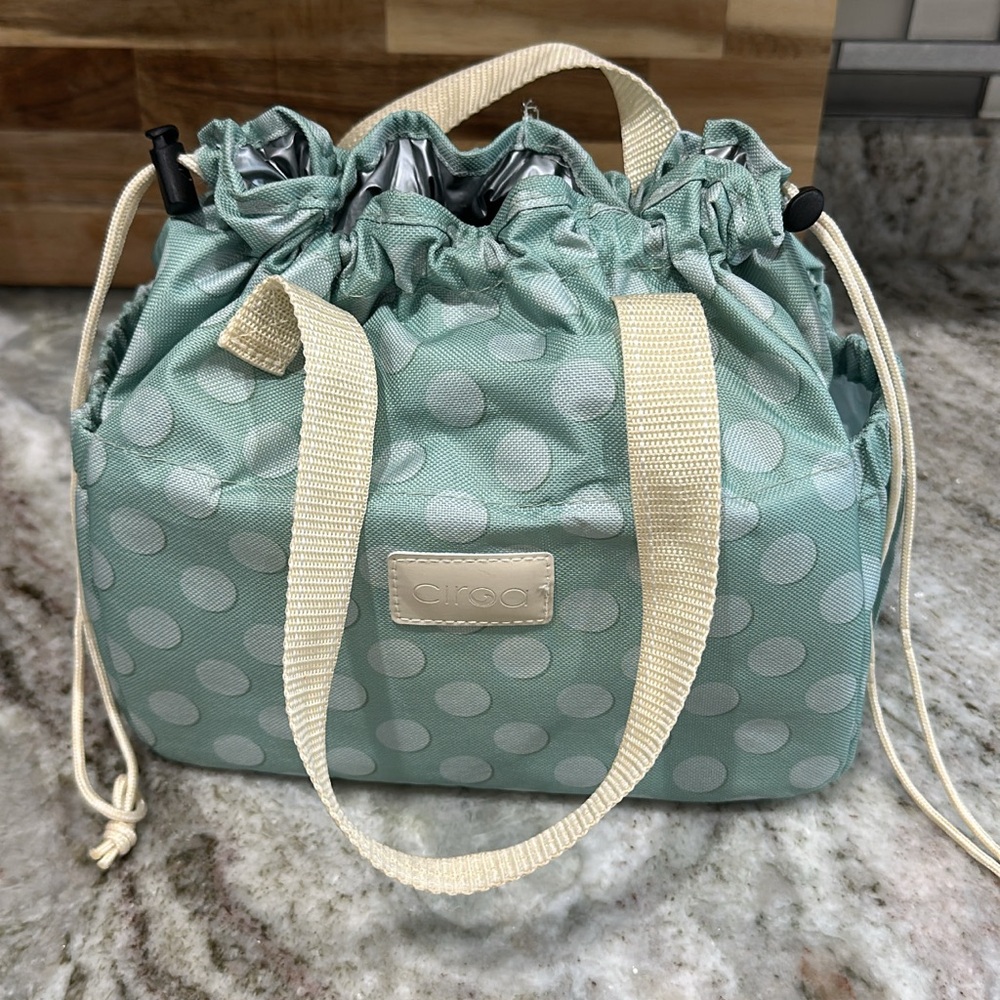 Ciroa Green and Cream insulated lunchbox with Polka Dot Design